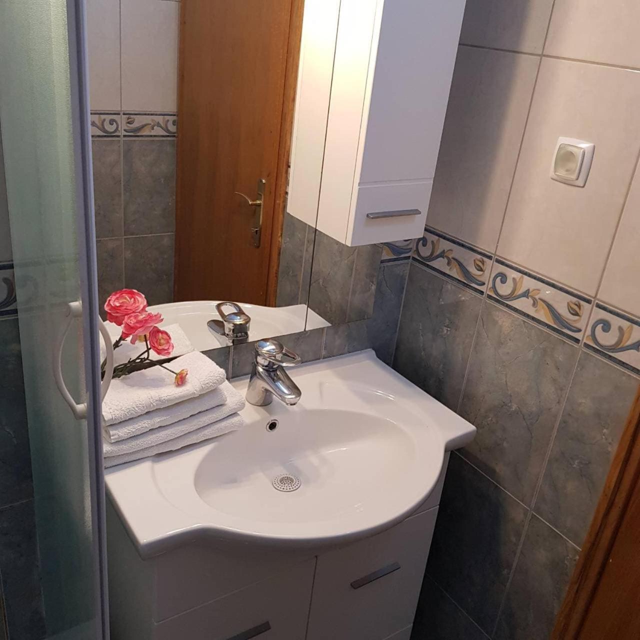 Apartmani Katarina Makarska Chambre photo